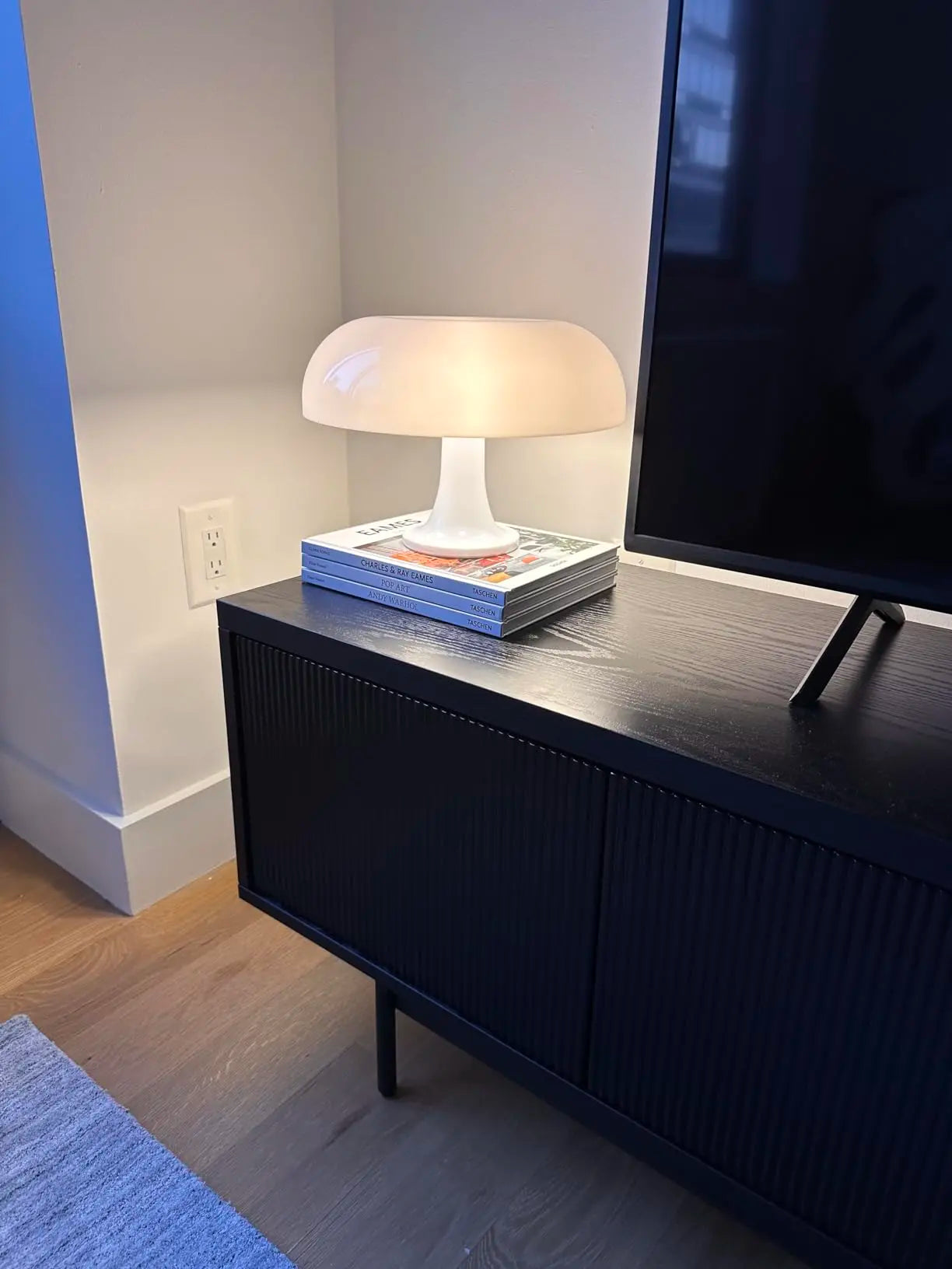 Italy Designer LED Mushroom Table Lamp – Light Up Your Space with Style!