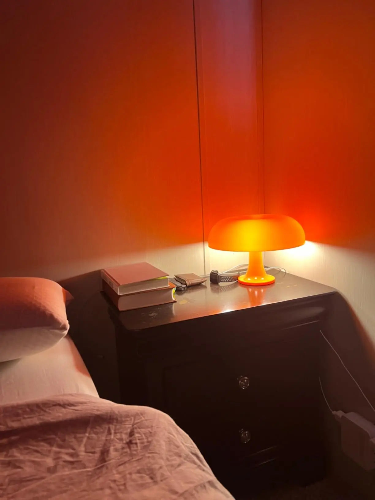 Italy Designer LED Mushroom Table Lamp – Light Up Your Space with Style!